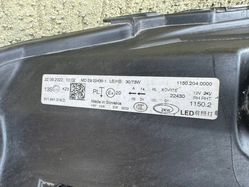 Frontscheinwerfer Skoda Superb III 3V1941016D Full LED Rechts Headlight