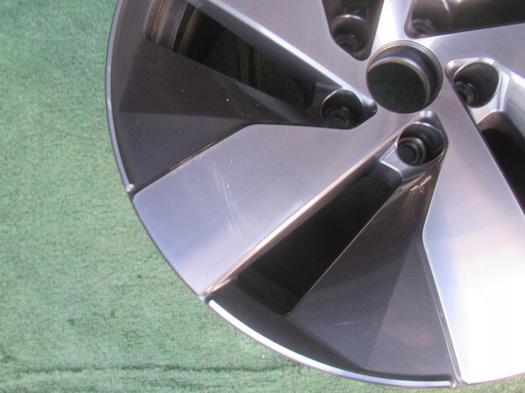 1x Alufelge 17 Zoll 7.5" 5x112 41ET Glanz Graphit 3J0601025K VW Passat Rim Wheel FEL8267193131rz