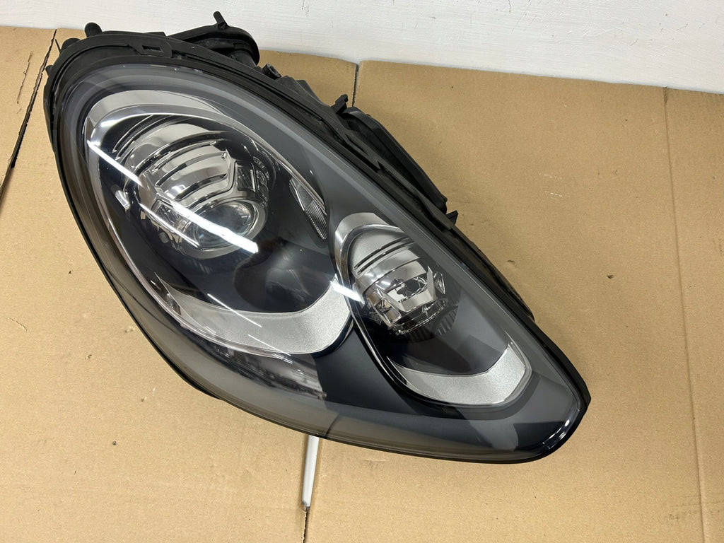 Frontscheinwerfer Porsche Cayenne 7P5941752H Xenon Rechts Scheinwerfer Headlight SCH1041833903jt