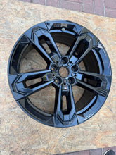 Load image into Gallery viewer, 1x Alufelge 19 Zoll 8.0" 5x112 46ET 6898051 BMW Rim Wheel FEL1966965136xo