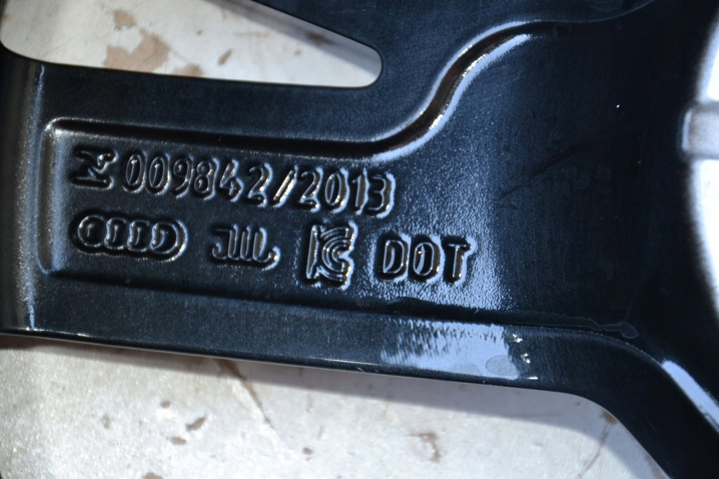 1x Alufelge 18 Zoll 8.0" 5x112 46ET Glanz Silber 8Y0601025N Audi A3 Mg Rim Wheel FEL5315817831mc