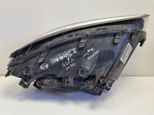 Laden Sie das Bild in den Galerie-Viewer, Frontscheinwerfer Volvo V70 III 31283915 Xenon Links Scheinwerfer Headlight