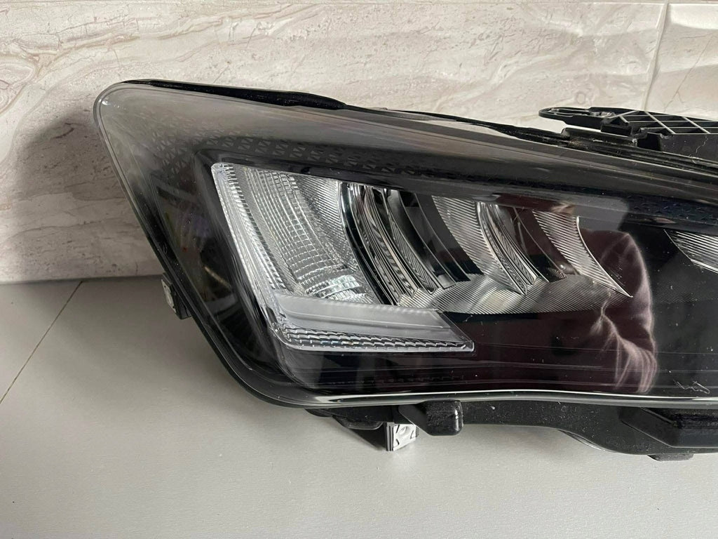 Frontscheinwerfer Cupra Formentor 5FB941006D Rechts Scheinwerfer Headlight SCH9393603217th