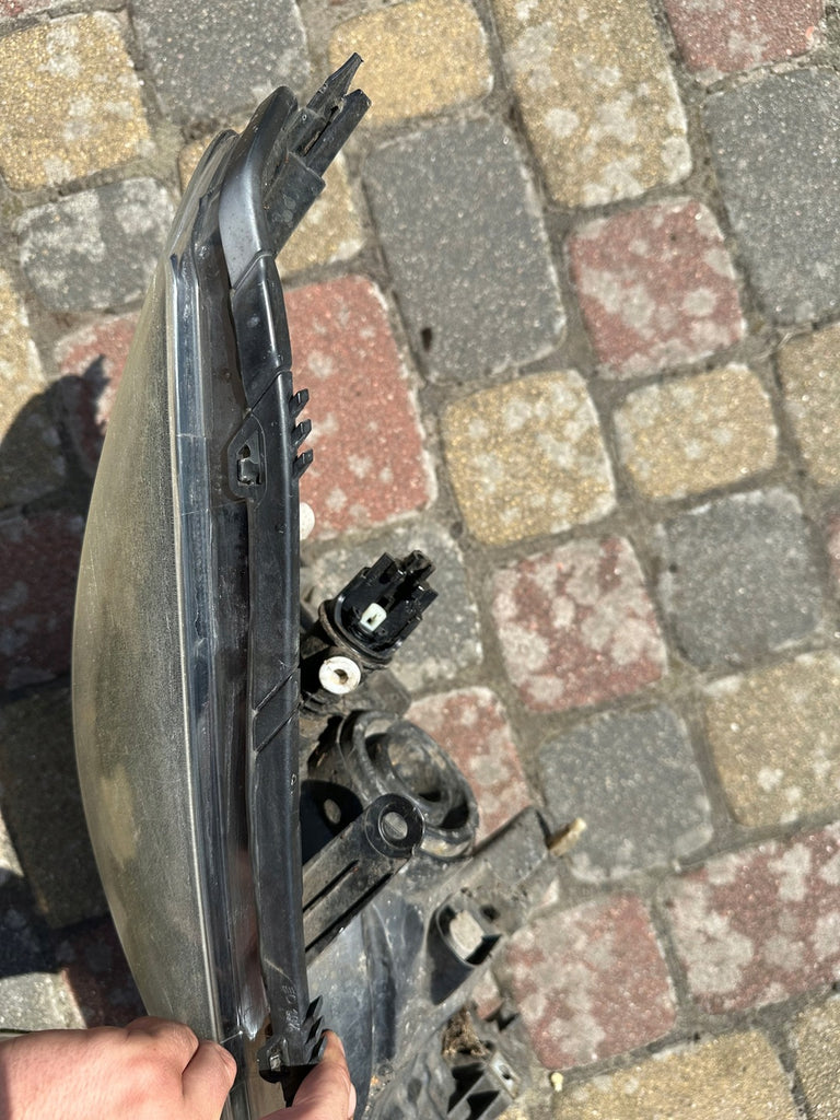 Frontscheinwerfer Dacia Sandero 260104793R LED Ein Stück (Rechts oder Links)