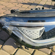 Laden Sie das Bild in den Galerie-Viewer, Frontscheinwerfer VW 11B941036M Rechts Scheinwerfer Headlight SCH4373783202lk