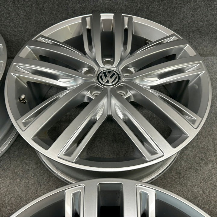 4x Alufelge 19 Zoll 7.0" 5x112 43ET Glanz Silber 5NA601025N VW Tiguan Rim Wheel FEL6684127630vh