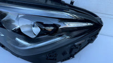 Laden Sie das Bild in den Galerie-Viewer, Frontscheinwerfer Mercedes-Benz Cla A1189062500 Links Scheinwerfer Headlight