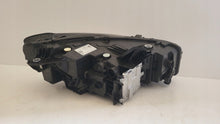 Laden Sie das Bild in den Galerie-Viewer, Frontscheinwerfer BMW Active Tourer U06 5A42243-06 LED Links Headlight