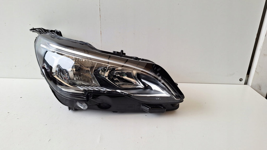 Frontscheinwerfer Peugeot 3008 9810478080 Rechts Scheinwerfer Headlight