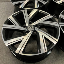 Laden Sie das Bild in den Galerie-Viewer, 4x Alufelge 18 Zoll 7.5" 5x112 51ET Glanz Schwarz 5H0601025 VW Golf Viii FEL5999763379hs
