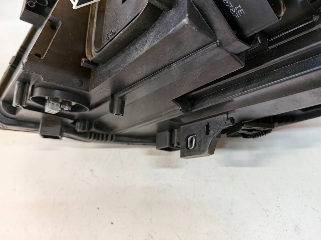 Frontscheinwerfer Mercedes-Benz Cla Amg A1779069400 Bi-Xenon Rechts Headlight SCH3335499288di