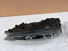 Laden Sie das Bild in den Galerie-Viewer, Frontscheinwerfer VW Golf VI 5K1941752D Rechts Scheinwerfer Headlight SCH1884470608lq