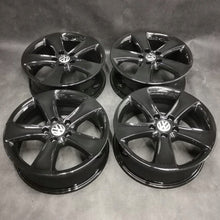 Laden Sie das Bild in den Galerie-Viewer, 4x Alufelge 17 Zoll 6.5" 5x112 39ET Glanz Silber 3C8601025F VW Scirocco Passat FEL9895278420ez