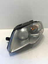 Load image into Gallery viewer, Frontscheinwerfer VW Passat 3C0941751G Links Scheinwerfer Headlight SCH7263947077lu