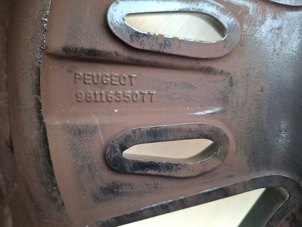 1x Alufelge 18 Zoll 7.5" 4x108 49ET Glanz Schwarz 9811635077 Peugeot 5008 I FEL6428728051lg