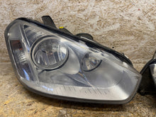 Laden Sie das Bild in den Galerie-Viewer, Frontscheinwerfer Ford C Max C-Max 7M51-13W029AA 7M51-13W030AA Ein Satz SCH2660531541sy