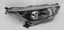 Load image into Gallery viewer, Frontscheinwerfer Toyota 4 Yaris SPP7177 Rechts Scheinwerfer Headlight