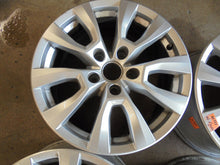 Laden Sie das Bild in den Galerie-Viewer, 4x Alufelge 17 Zoll 8.0" 5x120 Glanz Silber 2H0601025T VW Amarok Rim Wheel FEL8376439867zq