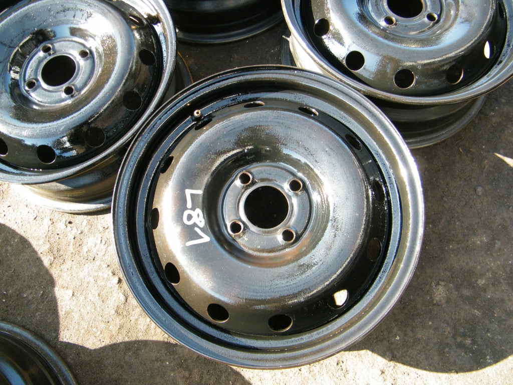 4x Alufelge 15 Zoll 6.0" 4x100 50ET Schwarz Dacia Sandero Z Rim Wheel FEL8334992204my