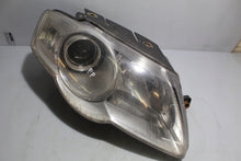 Laden Sie das Bild in den Galerie-Viewer, Frontscheinwerfer VW Passat Rechts Scheinwerfer Headlight