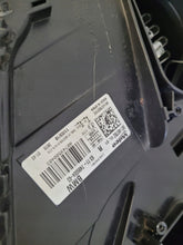 Laden Sie das Bild in den Galerie-Viewer, Frontscheinwerfer BMW X1 F48 7495004 Rechts Scheinwerfer Headlight SCH8589731462hp