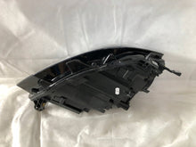 Laden Sie das Bild in den Galerie-Viewer, Frontscheinwerfer VW T-Cross 2GM941005A Halogen Links Scheinwerfer Headlight