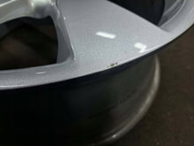 Load image into Gallery viewer, 1x Alufelge 18 Zoll 7.5" 5x115 41ET Silber 13312747 Chevrolet Cruze Insignia FEL3681558106tx