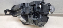 Laden Sie das Bild in den Galerie-Viewer, Frontscheinwerfer Skoda Karoq 57B941036B LED Rechts Scheinwerfer Headlight SCH7122487784te