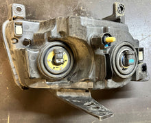 Load image into Gallery viewer, Frontscheinwerfer Jeep Grand Cherokee CH2502224C 190ZA4PPL13337171 Links SCH4501760007tu