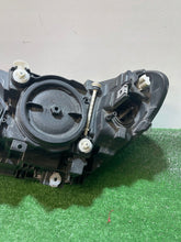 Laden Sie das Bild in den Galerie-Viewer, Frontscheinwerfer BMW 1 F21 F20 735839211 Rechts Scheinwerfer Headlight SCH2203497228nx