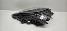 Laden Sie das Bild in den Galerie-Viewer, Frontscheinwerfer Porsche Macan 95b 95B941010H LED Rechts Scheinwerfer Headlight SCH7105037894lt