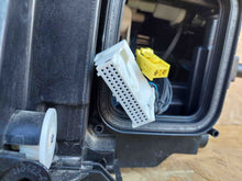 Laden Sie das Bild in den Galerie-Viewer, Frontscheinwerfer Mercedes-Benz Gle A1679065608 Ein Stück (Rechts oder Links)