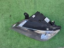 Laden Sie das Bild in den Galerie-Viewer, Frontscheinwerfer BMW X3 F25 7217293-AI05 Bi-Xenon Links Scheinwerfer Headlight SCH9962689328rt