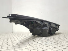 Laden Sie das Bild in den Galerie-Viewer, Frontscheinwerfer Kia Ceed 92101-A2010 92101A2010 Ein Stück (Rechts oder Links)