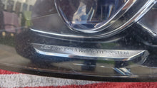 Laden Sie das Bild in den Galerie-Viewer, Frontscheinwerfer Mercedes-Benz T-Model S205 A2059068701 030128423104 LED Links