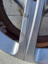 Laden Sie das Bild in den Galerie-Viewer, 1x Alufelge 17 Zoll 6.5" 5x112 44ET A1774011200 Mercedes-Benz Rim Wheel FEL9690088070ac