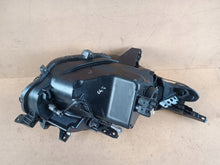 Laden Sie das Bild in den Galerie-Viewer, Frontscheinwerfer Mitsubishi L200 8301C730 8301C729 Links Scheinwerfer Headlight SCH4526484507lk