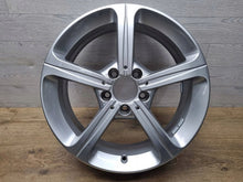Laden Sie das Bild in den Galerie-Viewer, 1x Alufelge 17 Zoll 6.5" 5x112 44ET Glanz Silber A1774011200 Mercedes-Benz W177 FEL2976120087ag