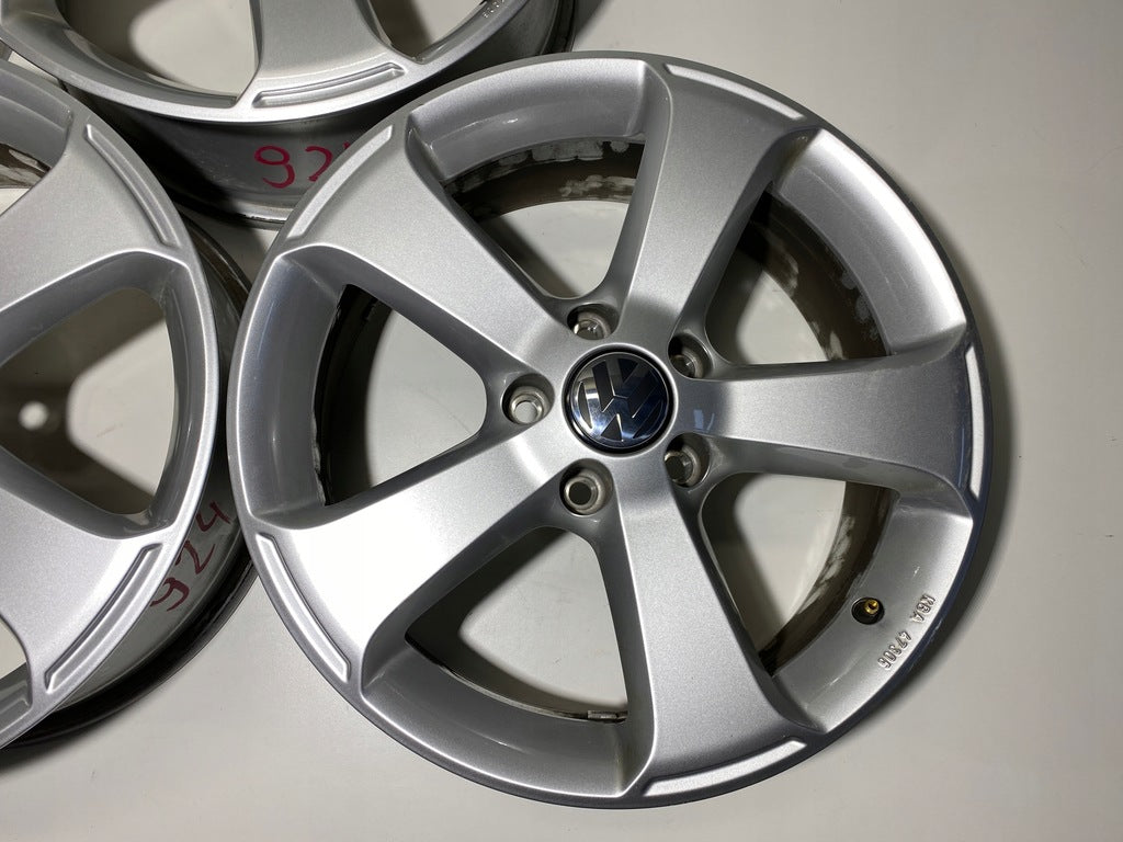 4x Alufelge 17 Zoll 6.5" 5x112 39ET Glanz Silber 1K8071497 VW Scirocco Rim Wheel FEL7071217352ai