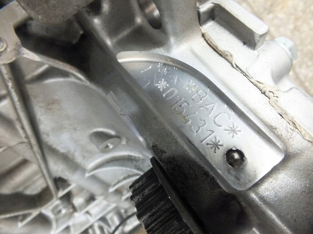 Motor VW Touareg BAC 2.5 TDI 174PS 128kW Diesel Engine Unkomplett