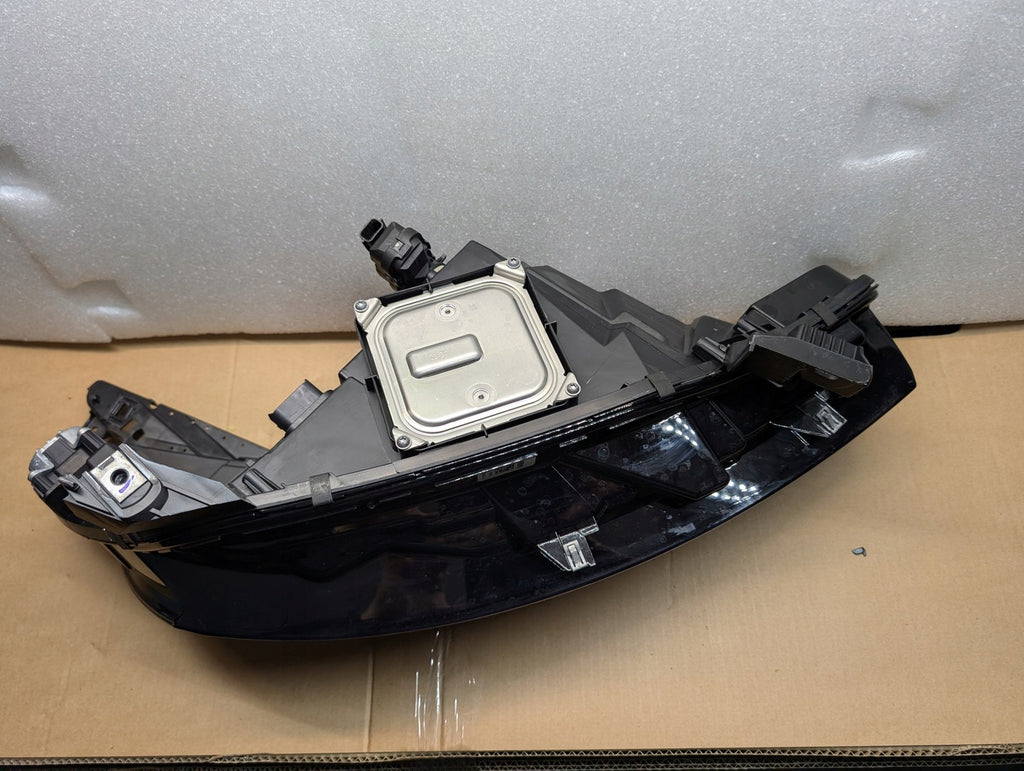 Frontscheinwerfer Mitsubishi Colt V I Clio 260600149R LED Rechts oder Links