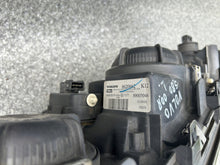 Load image into Gallery viewer, Frontscheinwerfer Volvo S80 I 8620662 8620663 Ein Stück (Rechts oder Links) SCH8254908413pp