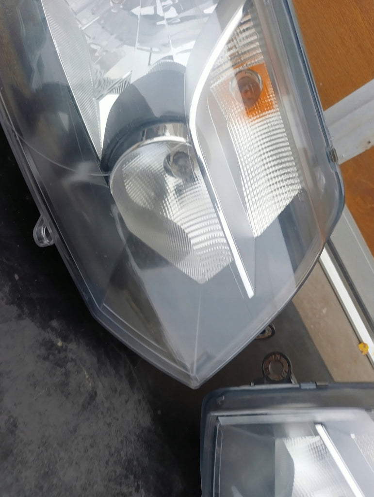 Frontscheinwerfer VW T5 7E1941015 Ein Stück (Rechts oder Links) Headlight