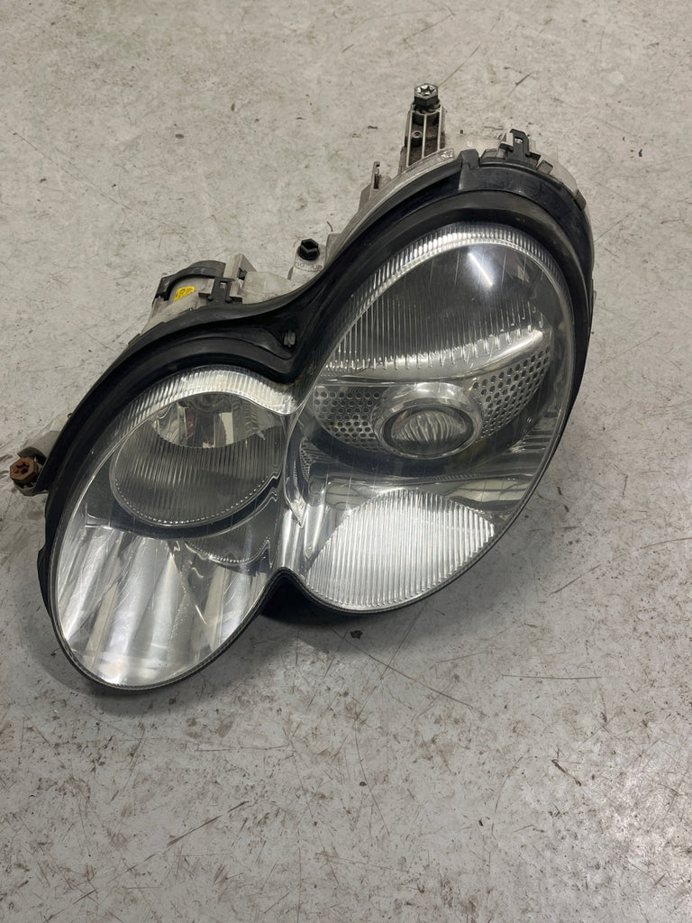 Frontscheinwerfer Mercedes-Benz Sl R230 A2308207361 Links Scheinwerfer Headlight SCH4520733930zb