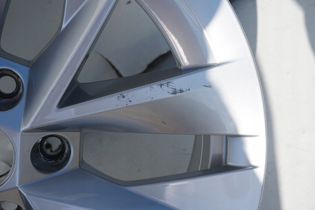 1x Alufelge 17 Zoll 7.0" 5x112 46ET Glanz Silber 5E3601025E Skoda Rim Wheel