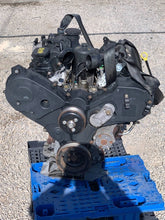 Laden Sie das Bild in den Galerie-Viewer, Motor Land Rover Range I 276DT 2.7 190PS 140kW 198TKm 2005 Diesel Unkomplett MOT9286740400qy