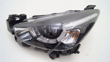 Laden Sie das Bild in den Galerie-Viewer, Frontscheinwerfer Mazda 2 Links Scheinwerfer Headlight SCH6512712151zg