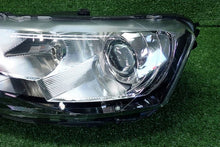 Laden Sie das Bild in den Galerie-Viewer, Frontscheinwerfer Skoda Rapid 5JB941015A Links Scheinwerfer Headlight SCH5421350651pk