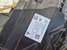 Laden Sie das Bild in den Galerie-Viewer, Frontscheinwerfer Mercedes-Benz Cla A11890613011 Links Scheinwerfer Headlight SCH1618019424md