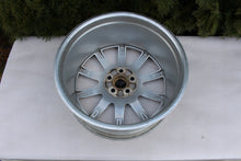 Laden Sie das Bild in den Galerie-Viewer, 1x Alufelge 18 Zoll 8.0&quot; 5x108 59ET Silber 1246097 Jaguar Xf Rim Wheel